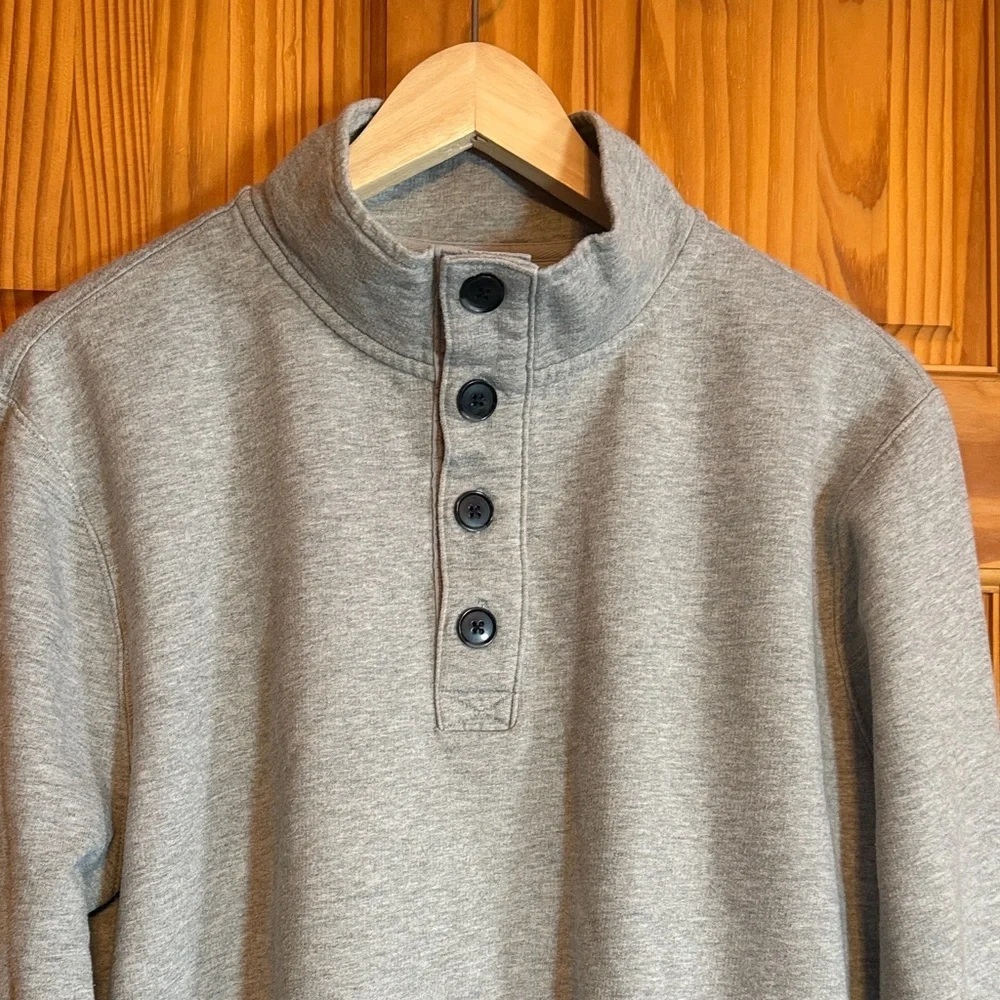 J. Crew Heathered Gray Authentic Fleece Men’s Medium